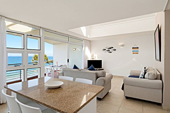 Chakas Cove 53 Living Area